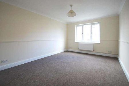 Chapel Road, Redhill, RH1 - Photo 2