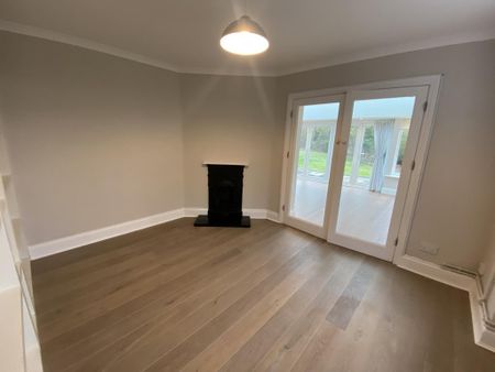 4 bedroom detached house to rent - Photo 2