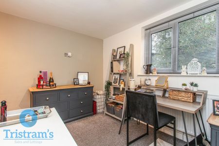 2 bed Apartment for Rent - Photo 2