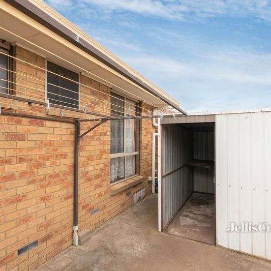 2/5 Alma Court, Springvale - Photo 1