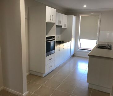 3 bedroom Calala home - Photo 1