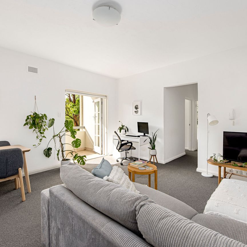 Private Parkside Retreat with Leafy Views in the Heart of Neutral Bay - Photo 1