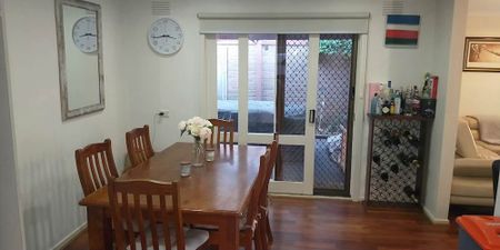 Keysborough - Photo 2