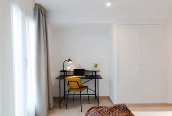 Calle Lazcano, Málaga, Andalusia 29008