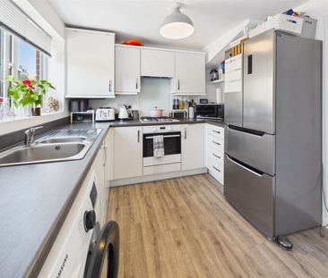3 BED House To rent - Photo 6