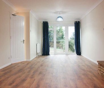 Green Ridges, Oxford, OX3 - Photo 2