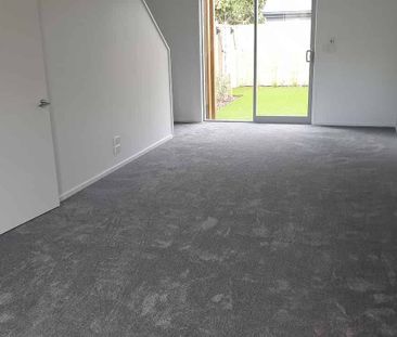 Modern 2bdrm Town House near CBD - Photo 3