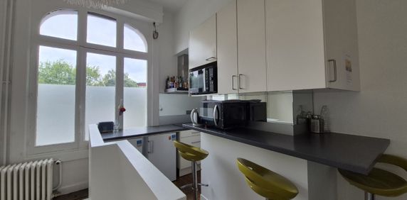 Location Appartement 1 pièce 12m² VILLENEUVE D ASCQ 59650 - Photo 2