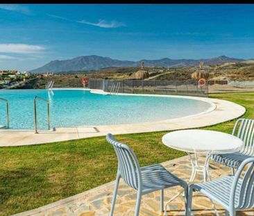 3 room luxury Flat for rent in Benahavís, Andalusia - Photo 3