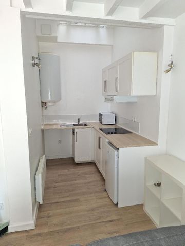 Location Appartement 3 pièces 53m² BORDEAUX 33000 - Photo 5