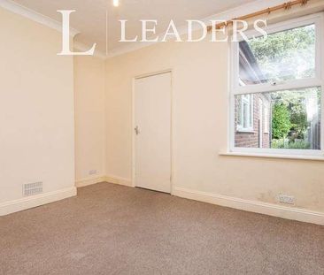 Buckhurst Road, Frimley Green, Camberley, GU16 - Photo 6