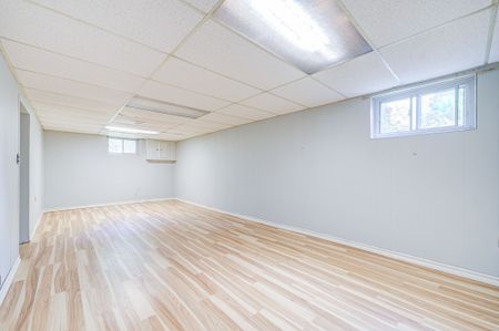 For Lease - 38 Esmond Crescent, Toronto, Ontario - Photo 5