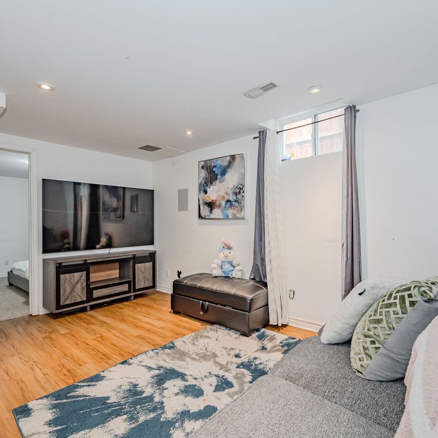 For Lease - 14 Southcreek Trail Unit# B, Guelph, Ontario - Photo 1