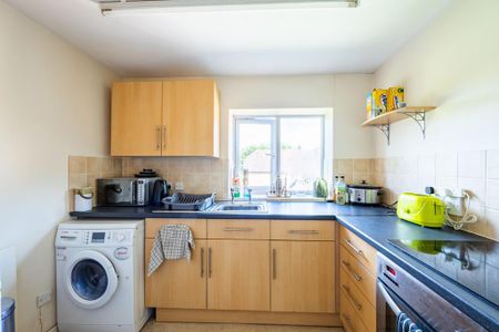 2 bedroom flat to rent - Photo 5