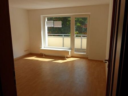 ***sonnig und grün gelegen - Ihre 2-Raum-Wohnung mit Balkon in ruhiger begehrter Wohnlage*** - Photo 4