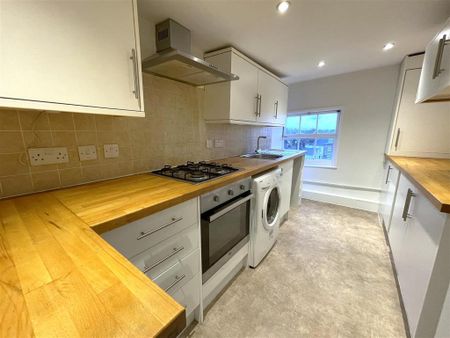 3 bedroom apartment to rent - Photo 5