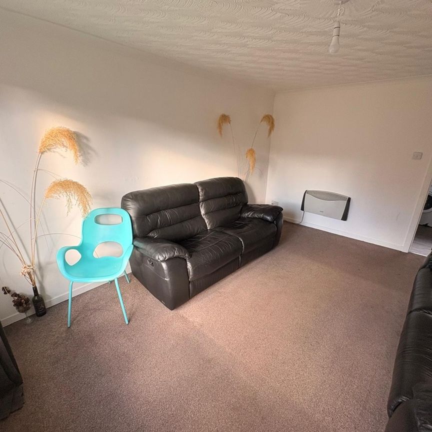 2 Bed Terraced House, Anson Street, G40 - Photo 1