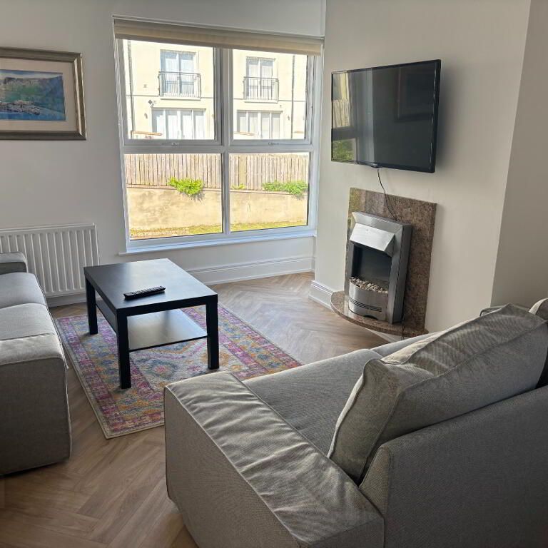19 West Strand Avenue (STUDENT LET), Portrush, BT56 8FR - Photo 1