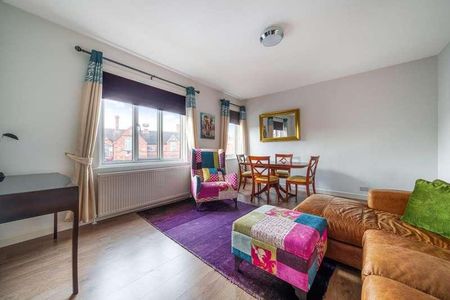 Sunninghill, High Street, SL5 - Photo 2