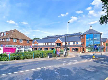 Station Road East, Ash Vale, Aldershot, Surrey, GU12 - Photo 5