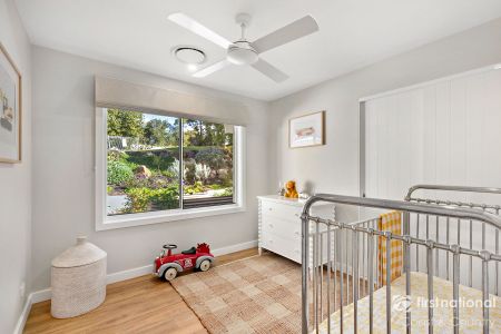 PICTURESQUE BROUGHTON VILLAGE - Photo 2