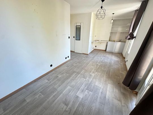 Studio centre-ville Grans - Photo 1