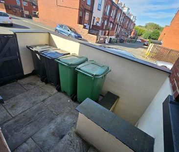 St. Luke&#;s Road, Holbeck, Leeds, LS11 - Photo 6