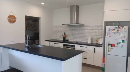 Meech Way, Frimley - Photo 3