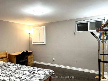 Property For Lease | E8210920 - Photo 2