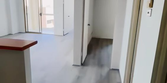 2 beds 1 bath - Photo 3