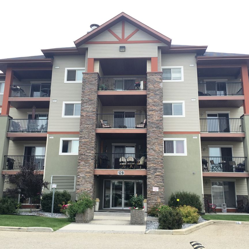 Beautiful Condo in Inglewood. UTILITIES INCLUDED! UNDERGROUND PARKING! - Photo 1