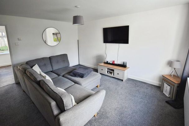 3 bedroom detached house to rent - Photo 1