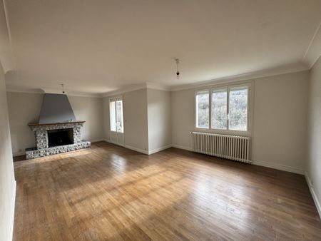 Location Maison 5 pièces 143m² TULLE 19000 - Photo 2