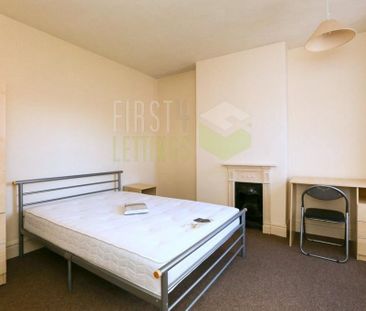 4 bedroom terraced house to rent - Photo 2