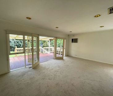 3 Cassinia Avenue, Ashwood, Vic 3147 - Photo 5