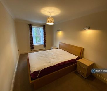 2 bedroom flat to rent - Photo 3