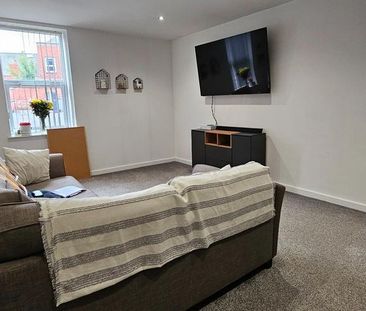 2 bedroom apartment to rent - Photo 3