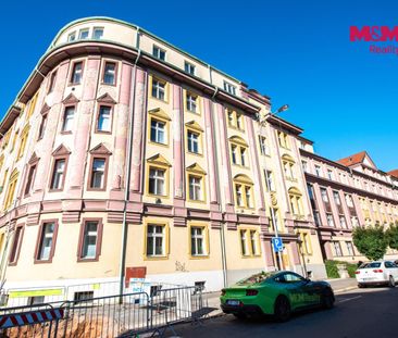Pronájem bytu 2+kk 52 m², Klumparova 1276, Hradec Králové - Fotografie 1