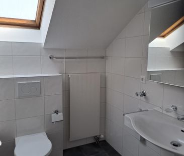 2.5 Zimmer Dachgeschosswohnung - Photo 3