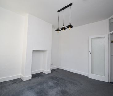 House to rent - Nelgarde Road, London, SE6 - Photo 6