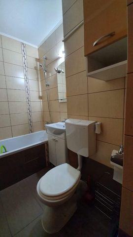 Aparatorii patriei etaj 1 turnu magurele - Fotografie 5