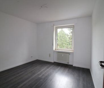 * 3 ZIMMER MIT BALKON IN OPPUM„ 3 ZI, 2.Etage mit WBS, Garage optional* - Foto 2