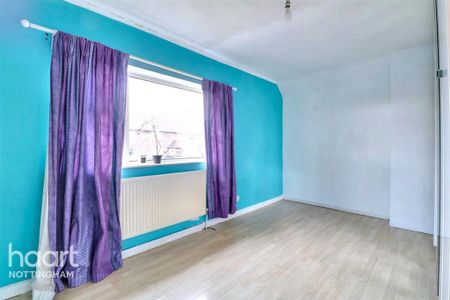 3 bedroom end of terrace house to rent - Photo 4