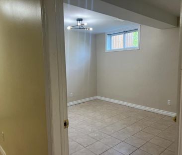 For Lease - 276 Vansickle Road, St. Catharines, Ontario - Photo 6