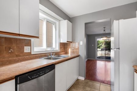 For Lease - 1598 Meadowfield Place, Orleans - Convent Glen and Area, Ontario - Photo 5