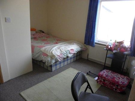 5 bedroom house share to rent - Photo 4