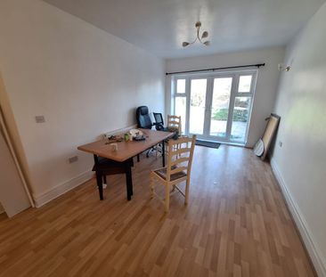 Kings Road, Chorlton Cum Hardy, Manchester, M21 - Photo 1