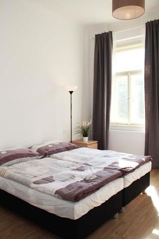 Pronájem bytu 4+1 120 m2 - Fotografie 4