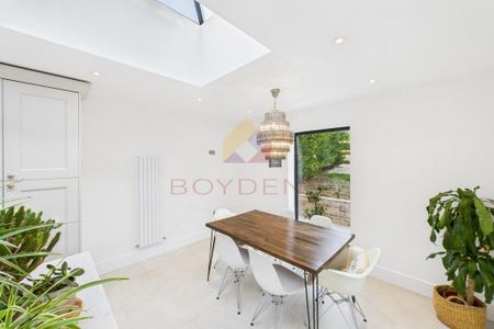 5 bedroom detached house to rent - Photo 5