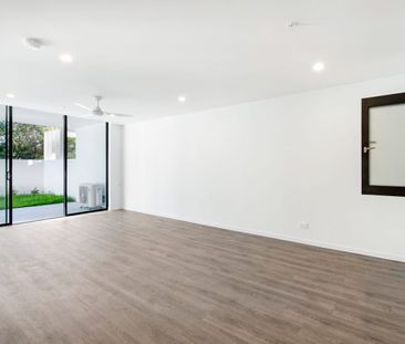 APPLICATIONS NOW CLOSED Walk to Benowa Schools - Photo 1